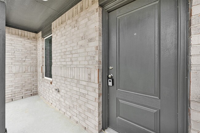 Building Photo - 16102 Rustic Prairie Dr