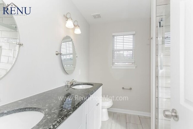 Building Photo - Available Now!! **$0 APPLICATION FEE**