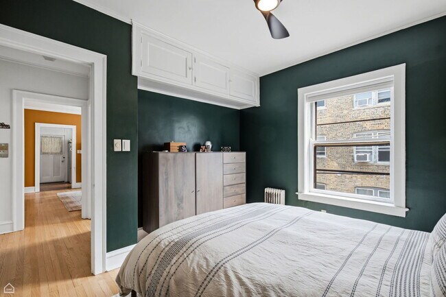 Building Photo - 811 Judson Ave