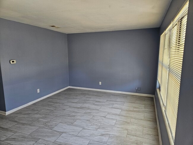 Building Photo - 2211 Patou Dr W