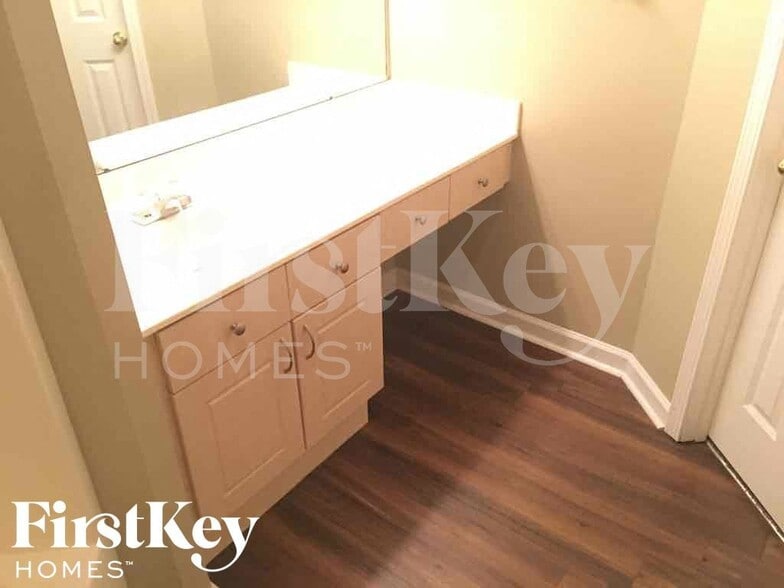 Building Photo - 865 Abbey Grove Ln