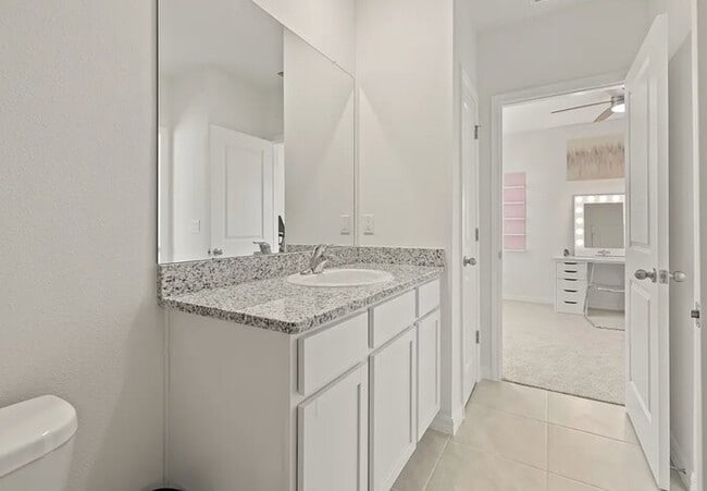 Building Photo - BEAUTIFUL Town Home For Rent in Angeline!