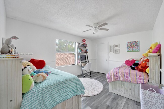 Building Photo - 2508 Cardaman Ave