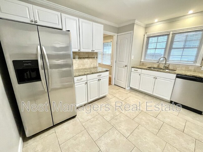 Building Photo - 1430 Pine Valley Loop