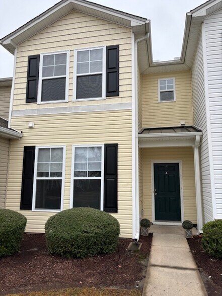 Building Photo - 190 Olde Towne Way