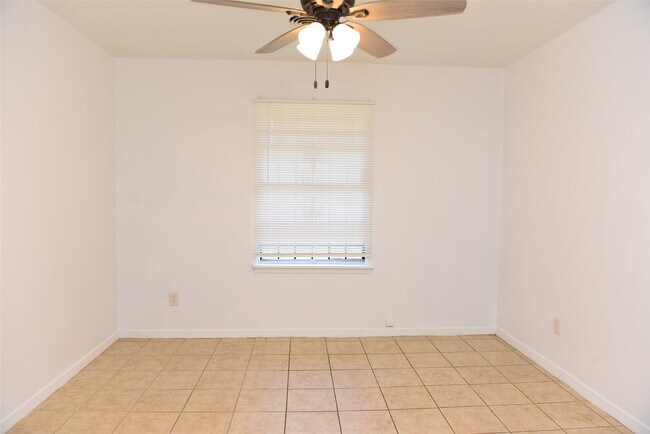 Building Photo - 6414 Grape St
