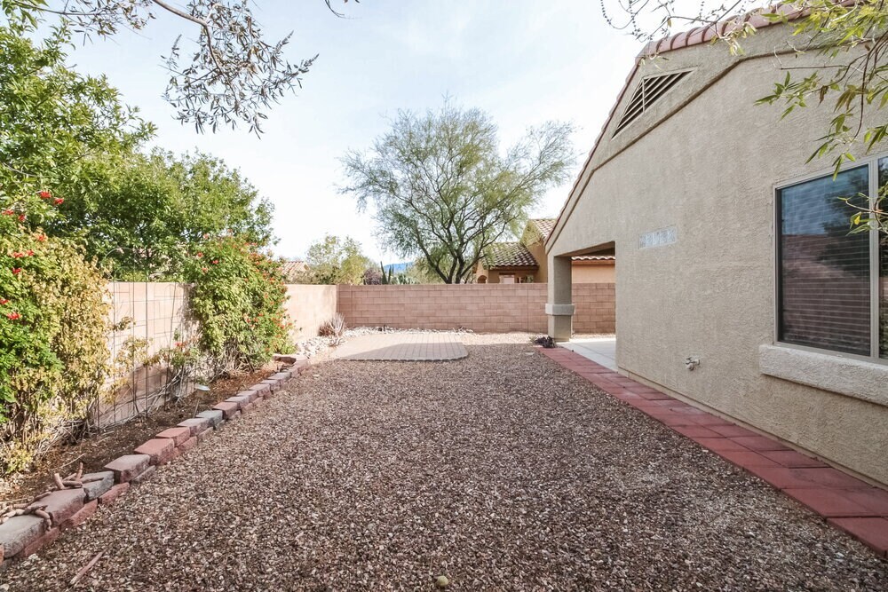 Building Photo - 10581 E Feltleaf Willow Trl