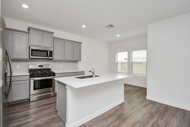 Building Photo - 15851 Bremore Dr