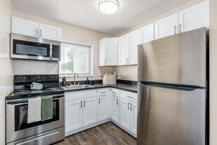 Interior Photo - Norris Hills