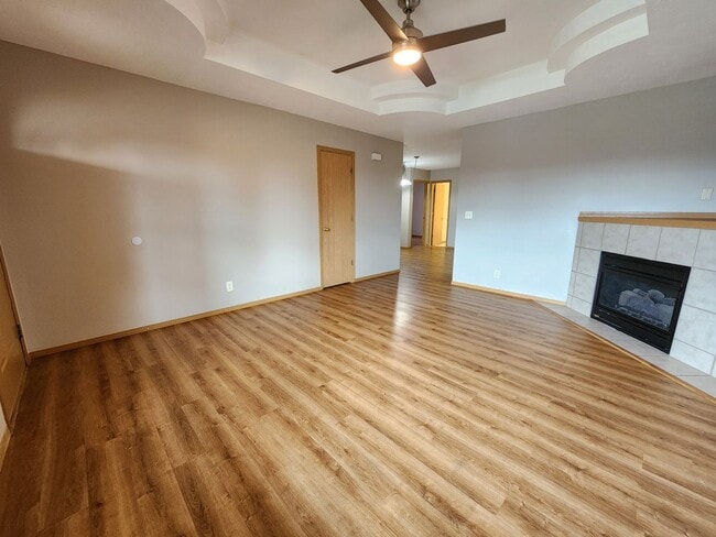 Building Photo - 3868 S Timbercreek Ave