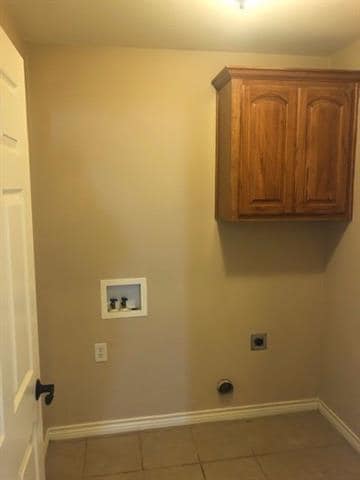 Building Photo - 3209 White Oaks Dr