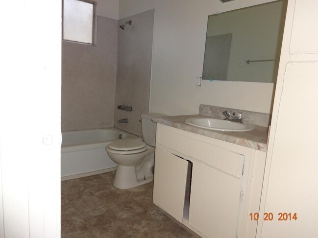 Bathroom - 0872