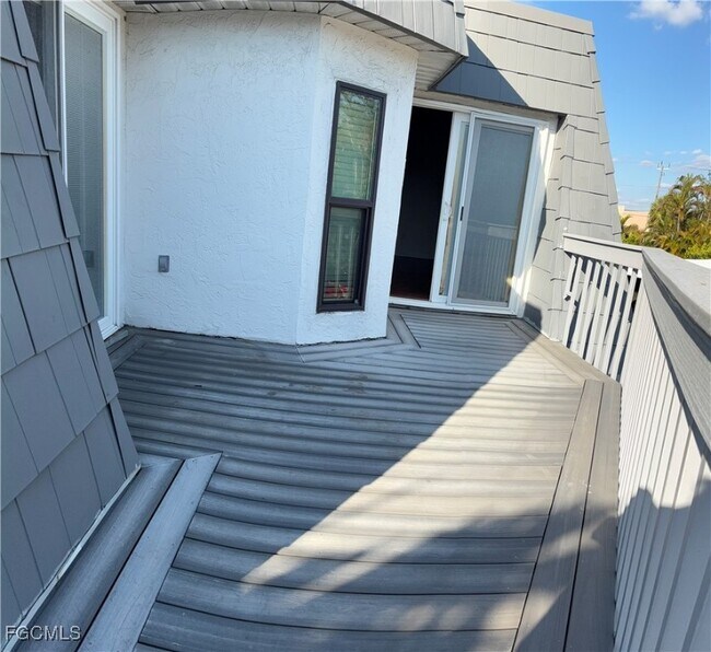 Building Photo - 16021 Amberwood Lake Ct