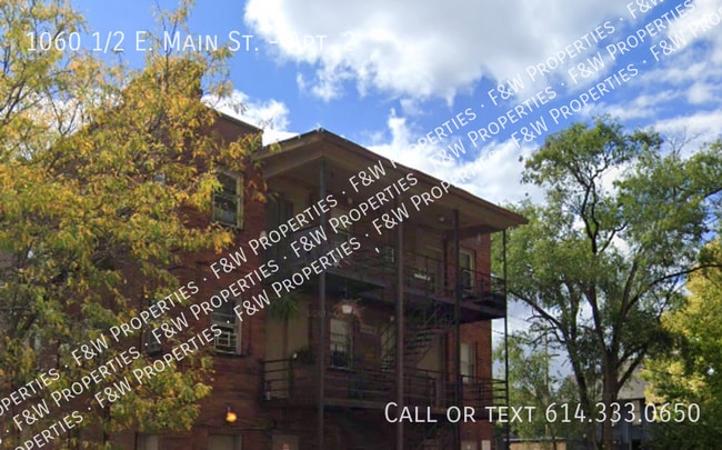 Primary Photo - 1060 1/2 E. Main St.-Apt. 2