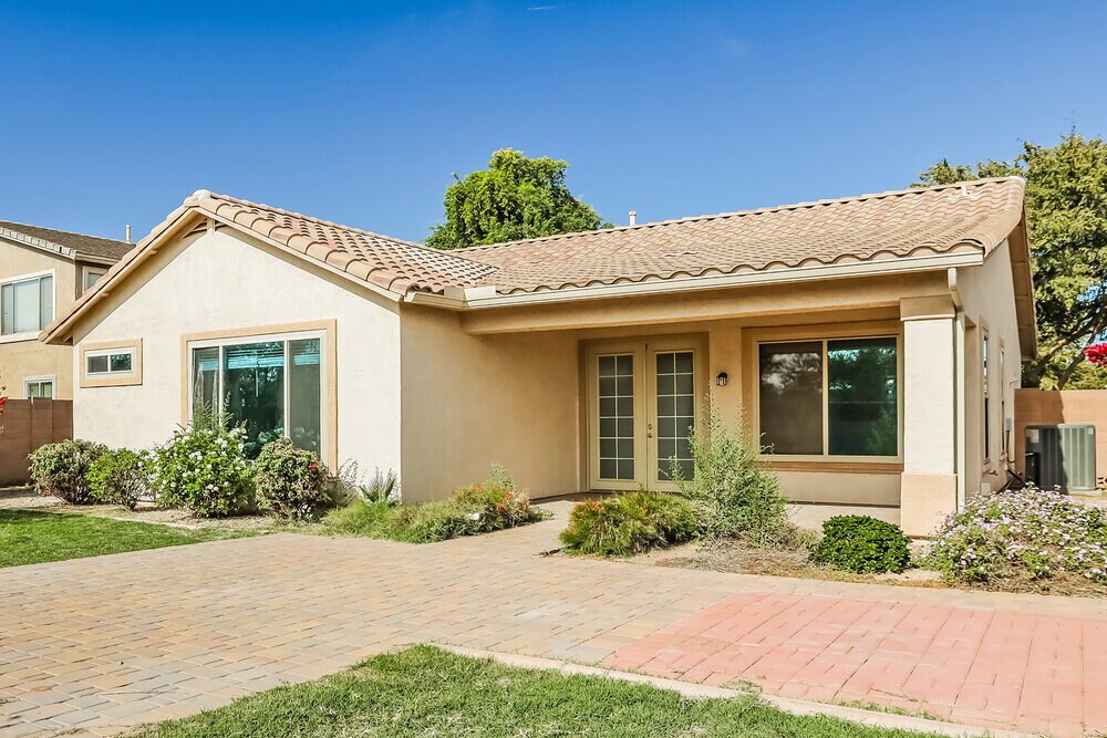 Building Photo - 3355 E Hampton Ln