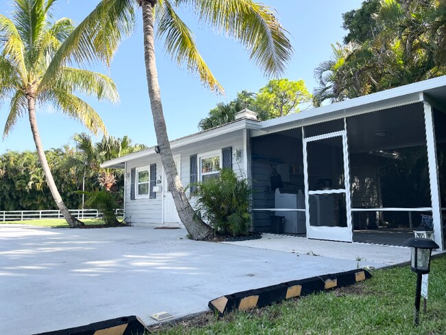 Building Photo - 5285 Travelers Way