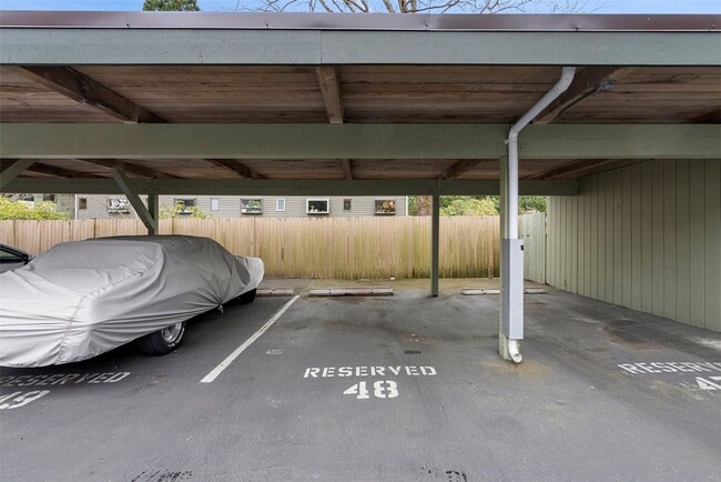 Building Photo - Modern 2BD/2BTH Condo for Lease Richmond V...