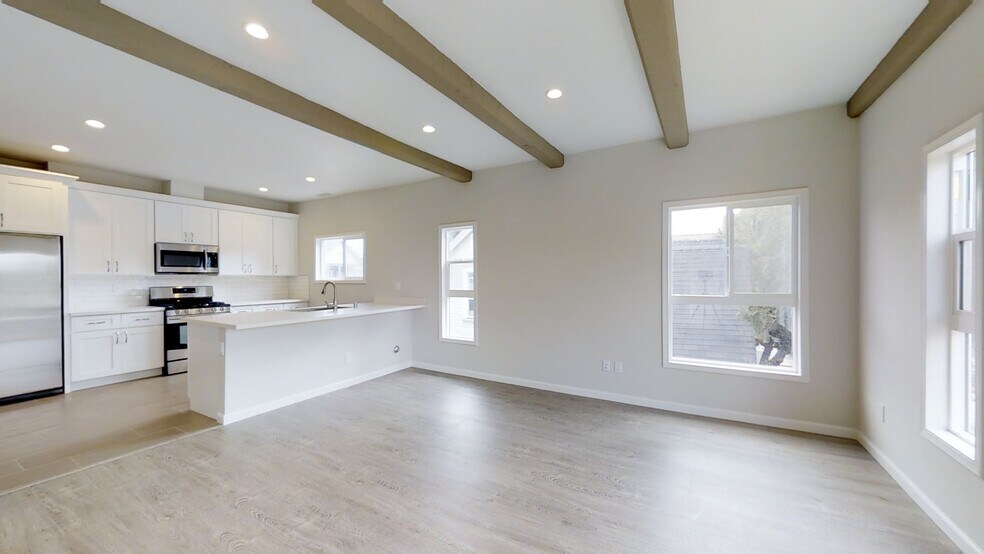 Building Photo - 5133 W 21st St
