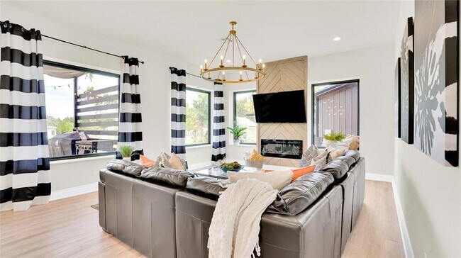 Building Photo - 7542 Big Buck Ln