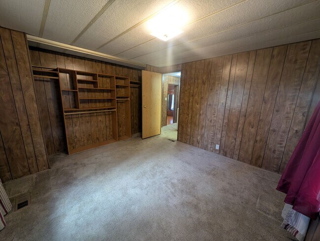 Building Photo - 2 Bed 2 Bath in Usk