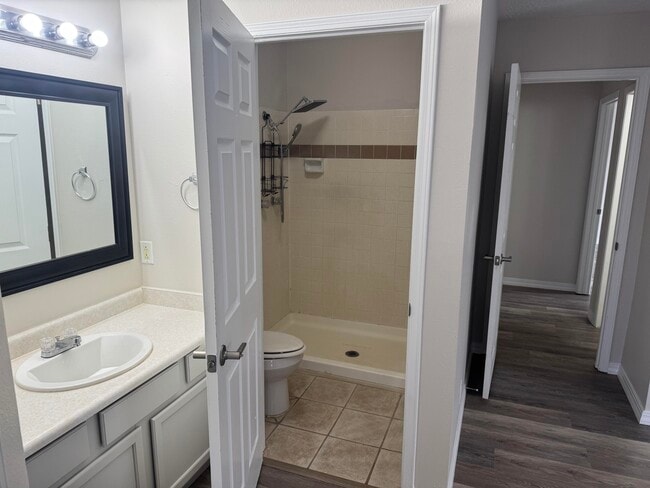 Building Photo - 4765 Limestone Dr NE