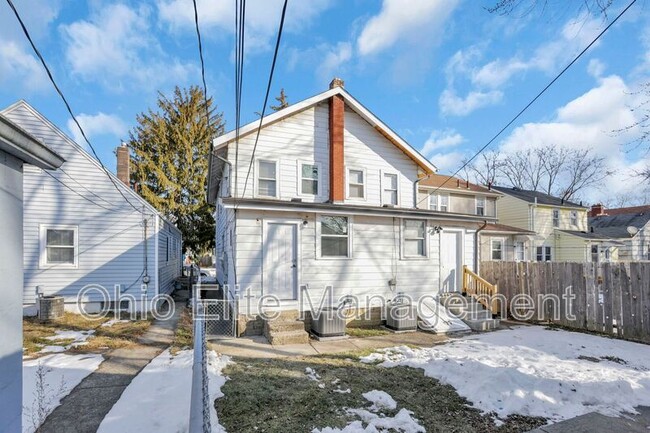 Building Photo - 807 E Deshler Ave