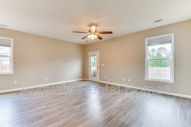 Building Photo - 390 Tupelo Pass