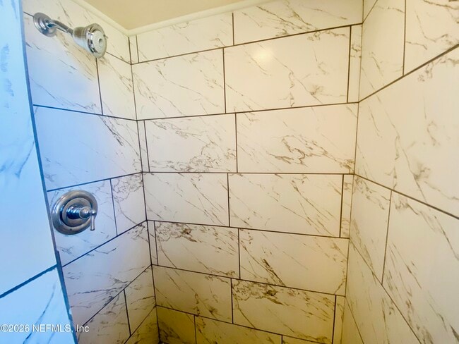 Building Photo - 8469 San Clemente Dr