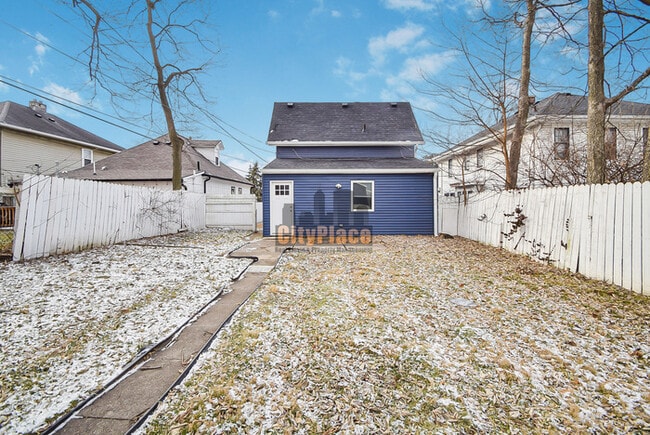 Building Photo - 1115 Keystone Ave