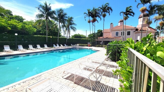 Building Photo - 401 Belmont Pl