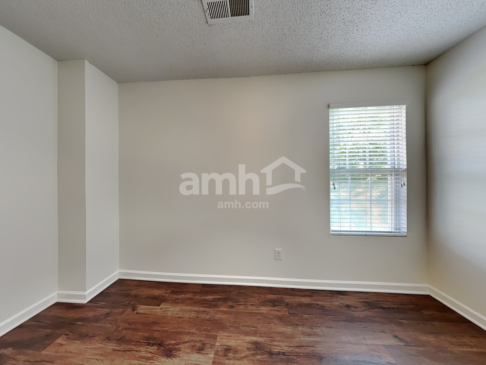 Building Photo - 5 Black Haw Ct
