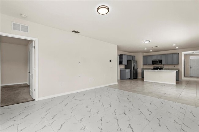 Building Photo - 179 Tiny Flower Rd