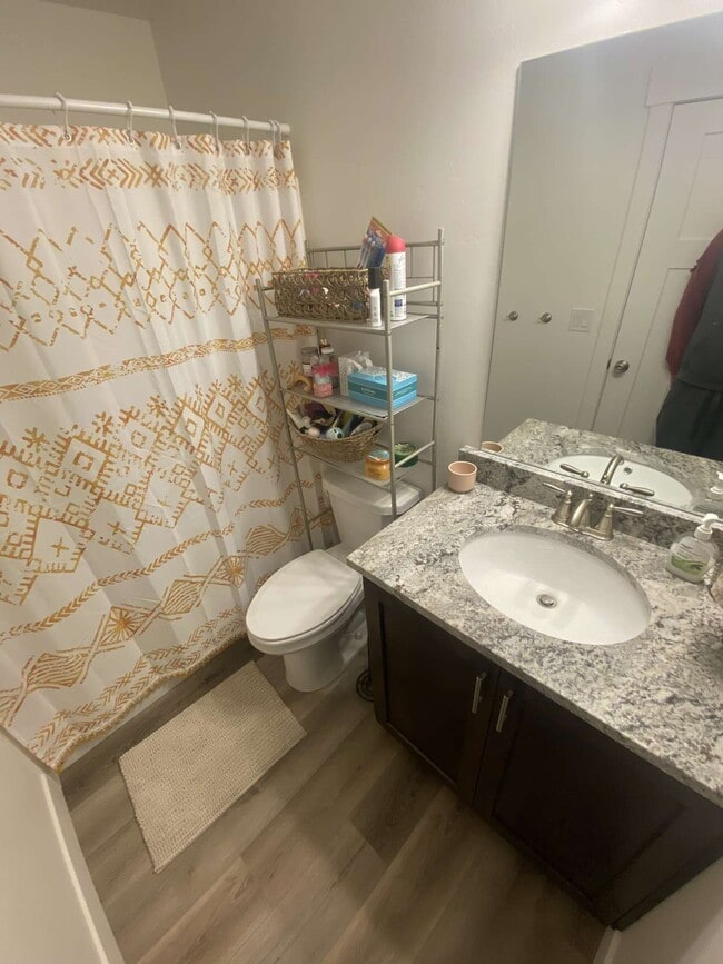 Building Photo - 546 E 625 S