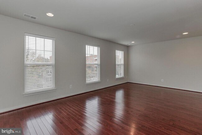 Building Photo - 3941 Old Dominion Blvd