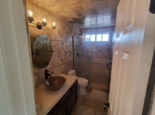 Building Photo - Upgraded Two Story Home - Bay Ho - View Lot - Central AC