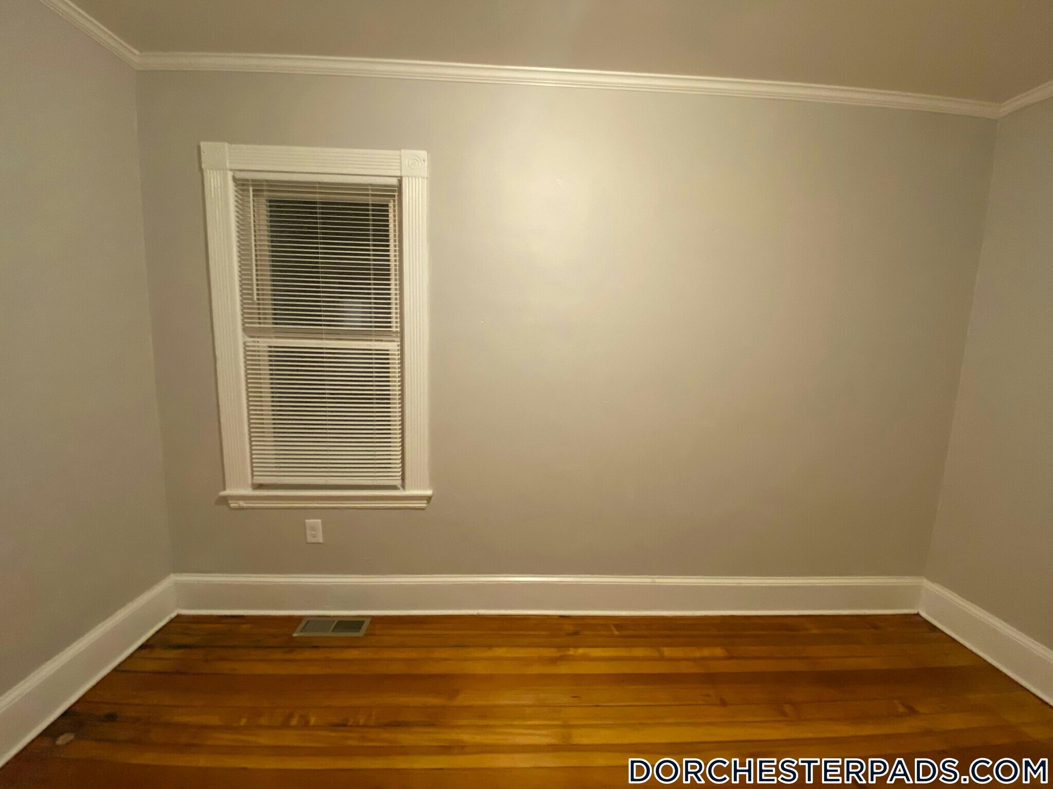 Building Photo - 42 Monadnock St
