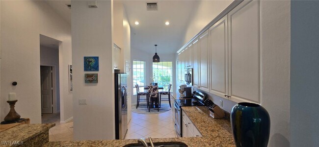 Building Photo - 14543 Abaco Lakes Dr