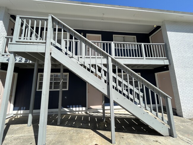 Building Photo - Camellia Cottages