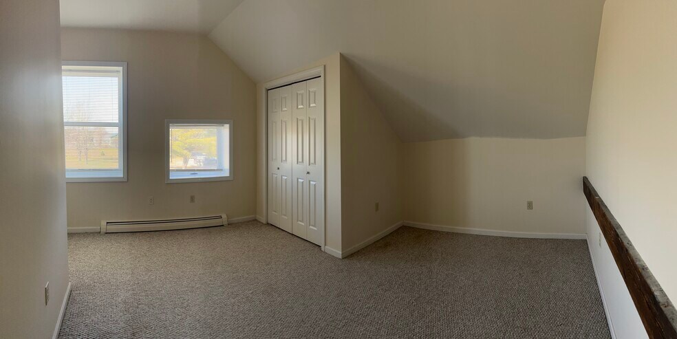 Master Bedroom - 18 Notch Glen Dr