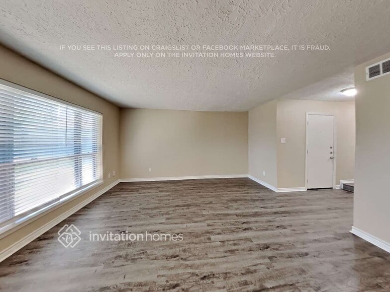 Building Photo - 16014 Logan Rock Rd