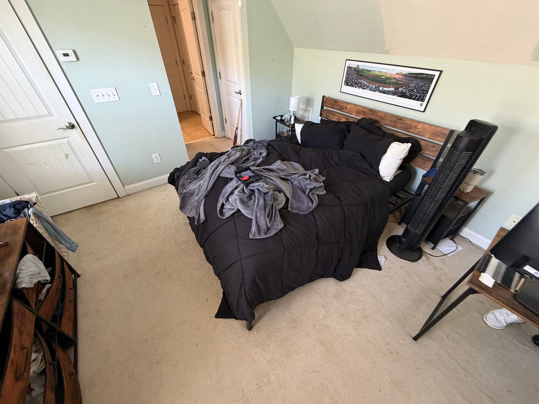 Building Photo - Room in House on Dubois Court