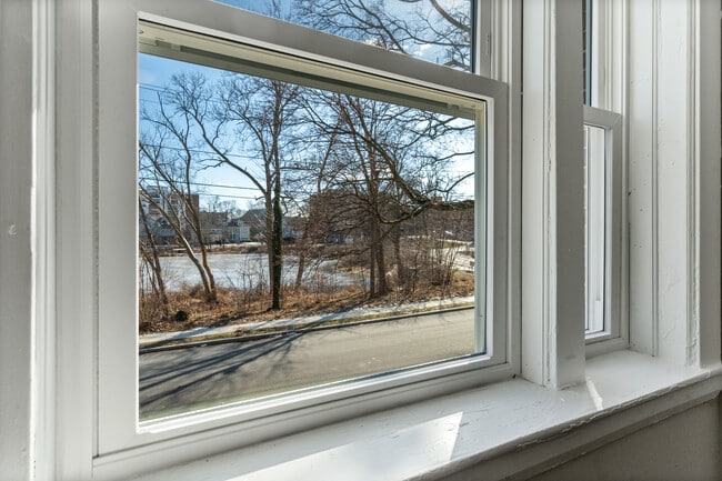 Building Photo - 40 Butler Rd