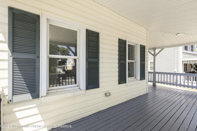 Building Photo - 1715 White St