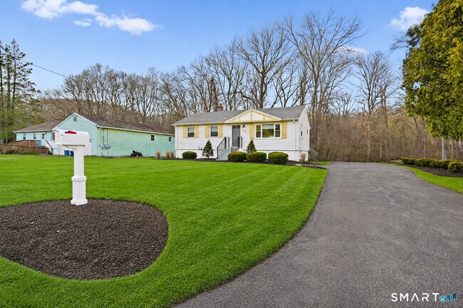 Building Photo - 132 Toll House Ln