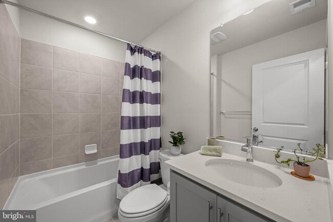 Building Photo - 434 Herringbone Wy