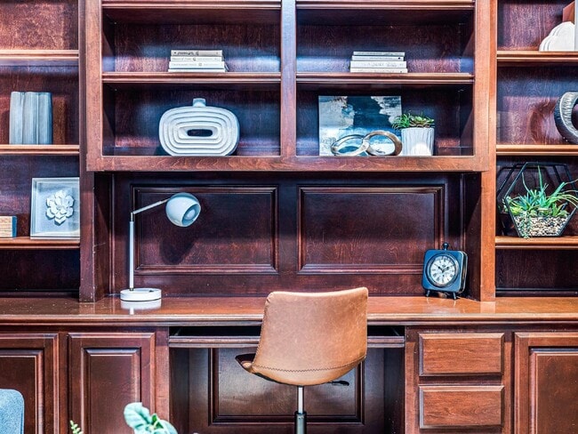 Building Photo - Elegant 3-Bedroom Home in Thornbrooke Village – All Bills Paid