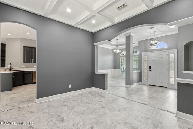 Building Photo - 14617 E Zachary Dr