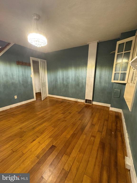 Building Photo - 53 E Wood St