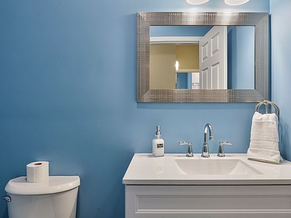 Building Photo - 1111 Bonnie Brae Pl