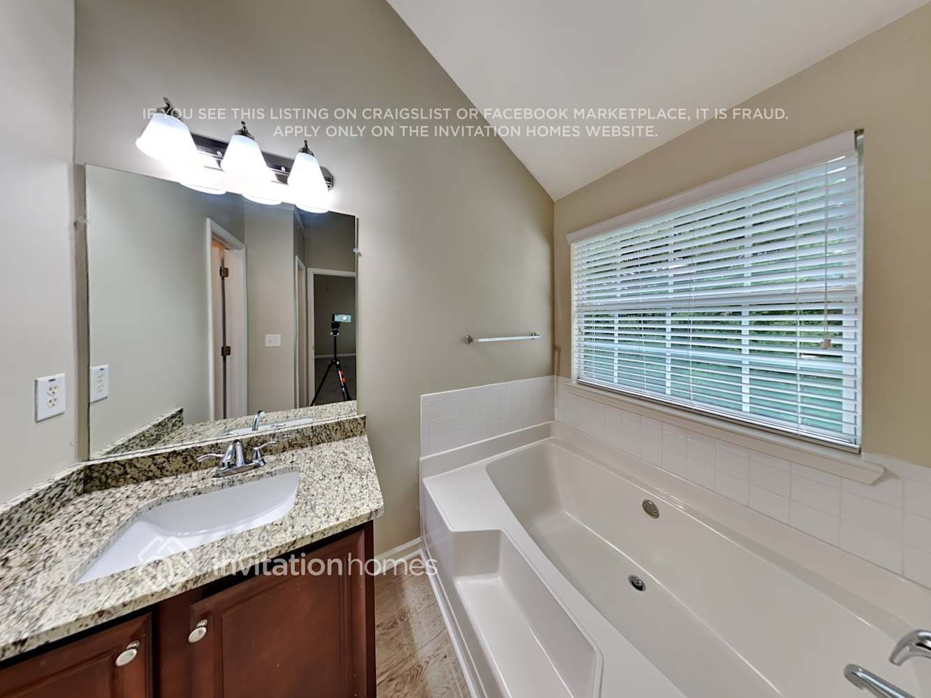 Building Photo - 209 Hidden Creek Point